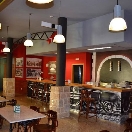 Albergue Estaciones Vivas Banos Del Molgas Luaran gambar